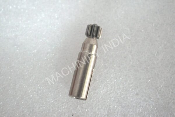 OIL PUMP RS. 737 PART NO. 11236403200 - Image 4